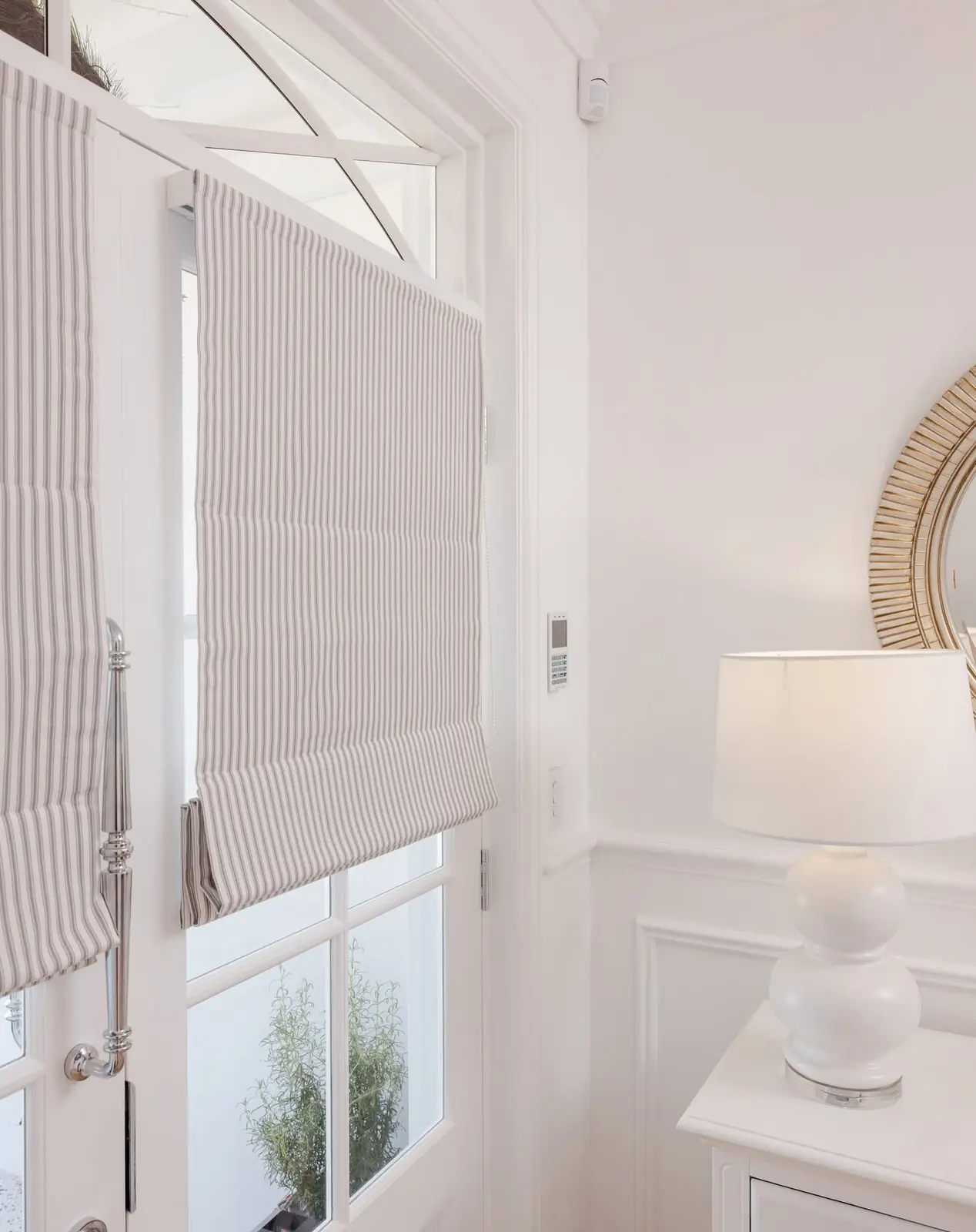Made-to-measure blind fitted in a completed Zara residential project